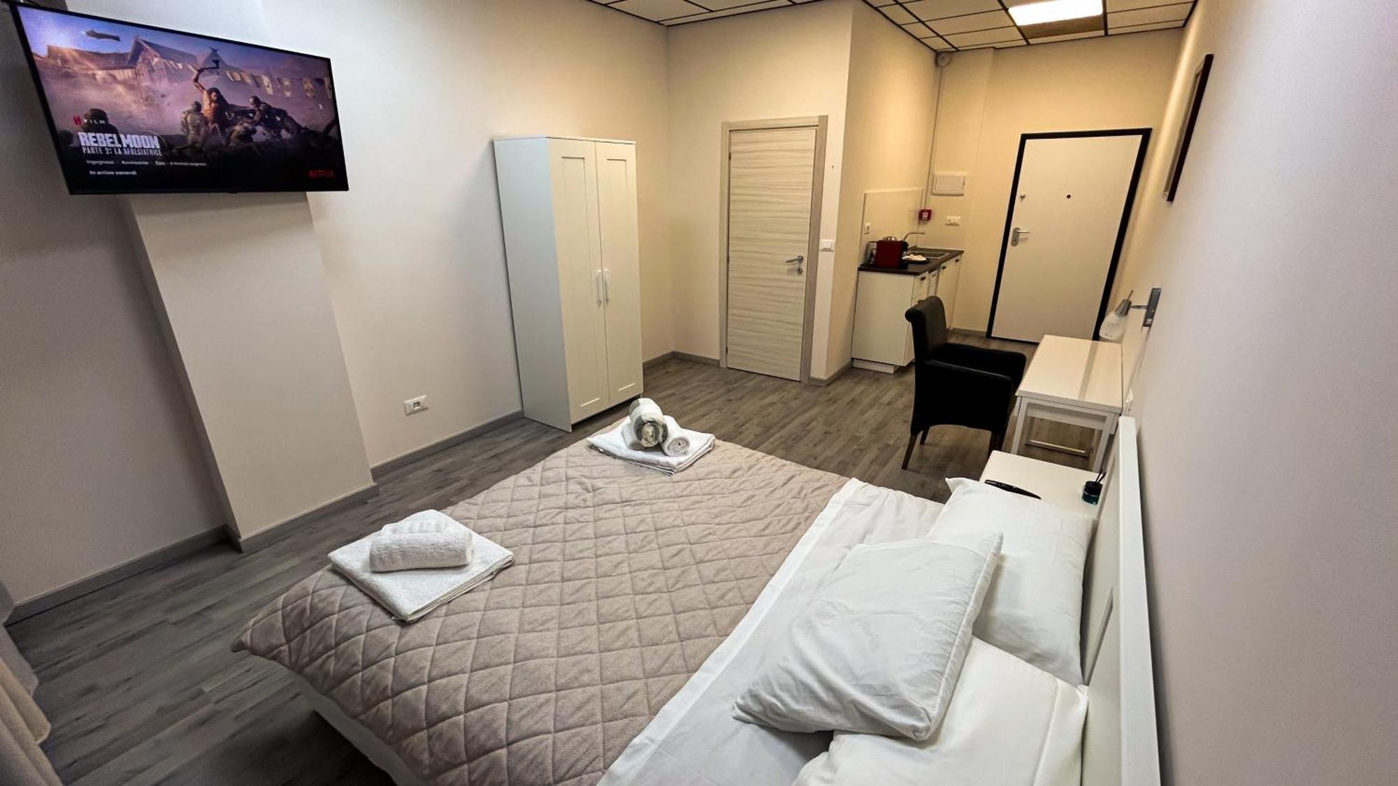 Loft Office 17 Hotel คาสเตล มักจิโอเร ภายนอก รูปภาพ
